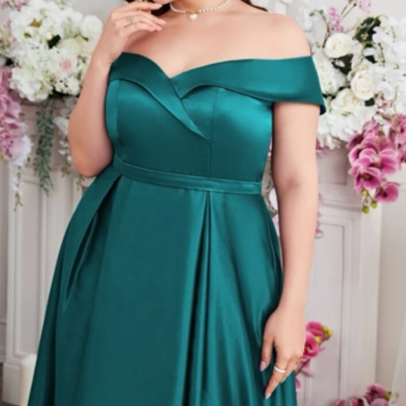 Plus size green off shoulder party formal evening maxi dress - Picture 6 of 7